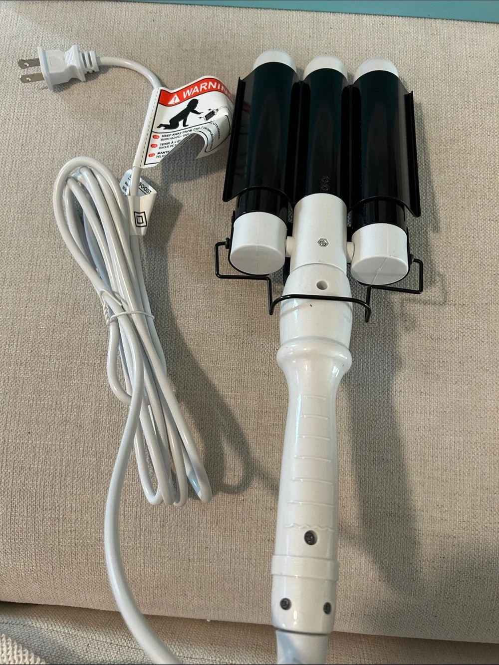 Bondi Boost WAVE WAND 3- barrel waver, NWT Open box